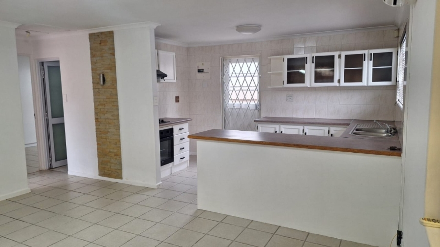 2 Bedroom Property for Sale in Admirals Park Western Cape